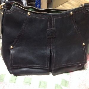 Donnet Bourke black handbag gently used